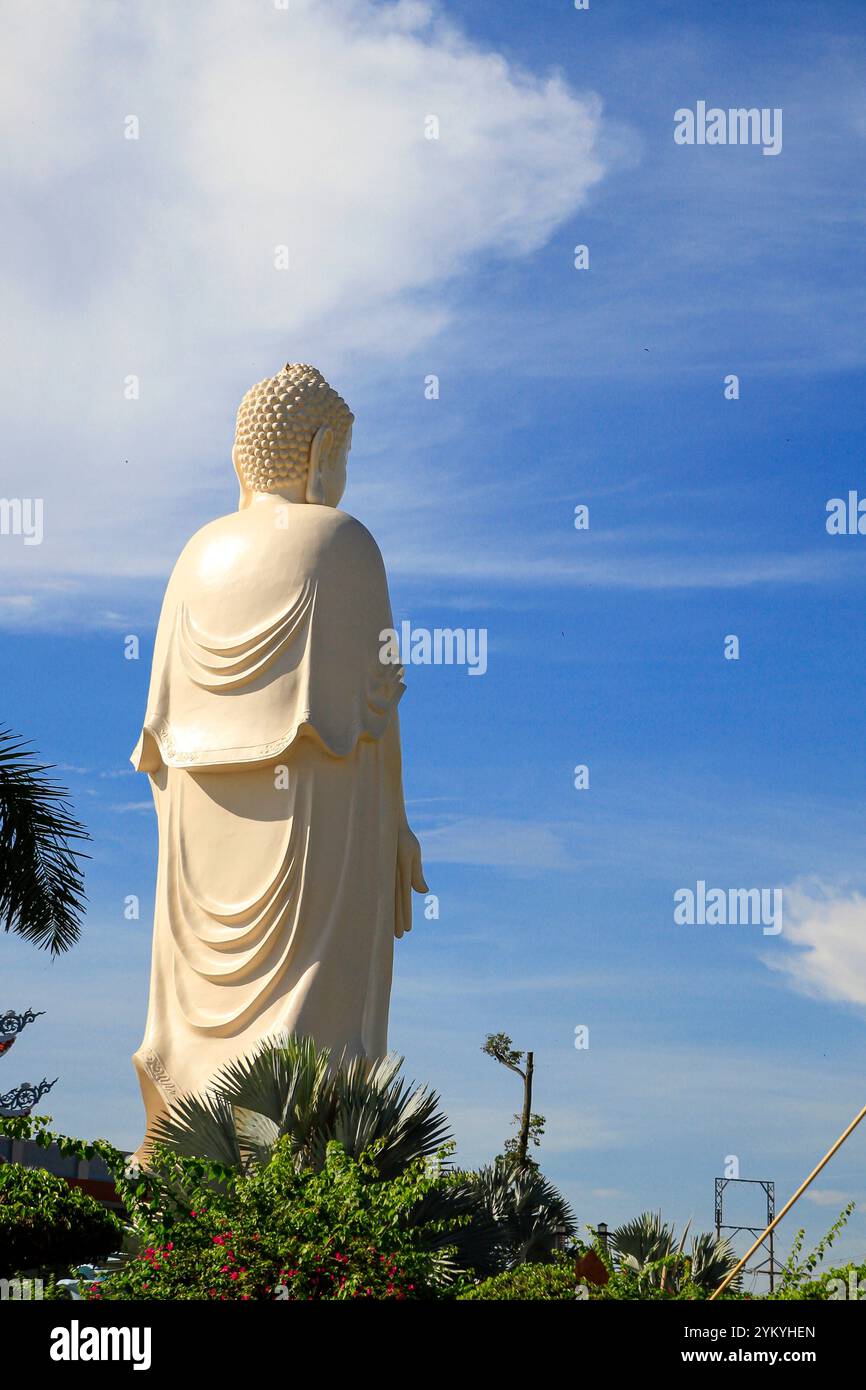 Vinh Trang Pagoda, una famosa destinazione a My Tho, Tien Giang, Vietnam Foto Stock