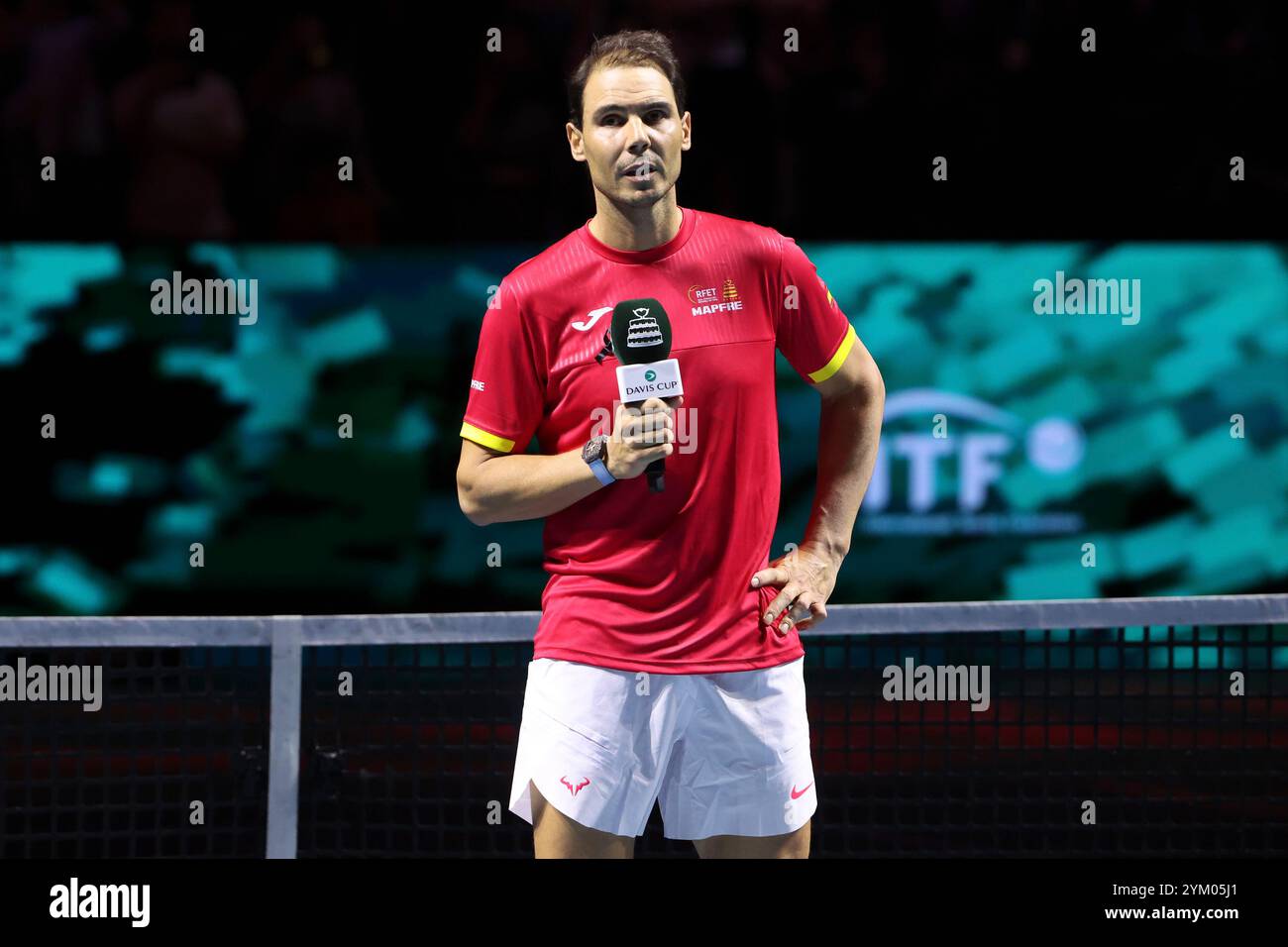 Malaga, Espagne. 20 novembre 2024. Rafael Nadal di Spagna durante la cerimonia di addio dopo il match di quarti di finale di Coppa Davis 2024 tra Paesi Bassi e Spagna al Palacio de Deportes Jose Maria Martin Carpena il 19 novembre 2024 a Malaga, Spagna - foto Jean Catuffe/DPPI Credit: DPPI Media/Alamy Live News Foto Stock