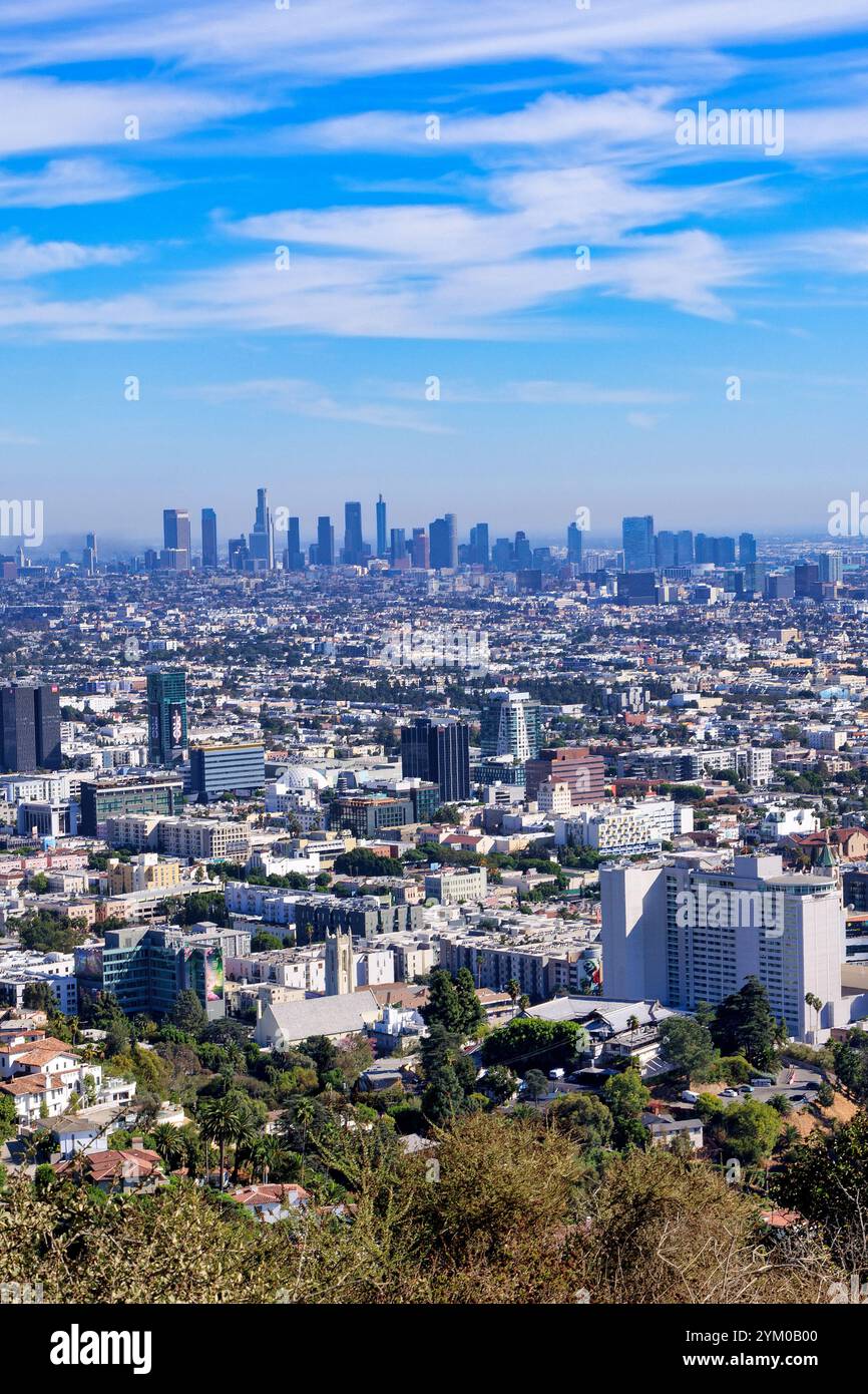 Vista del centro di Los Angeles da West Hollywood, California Foto Stock