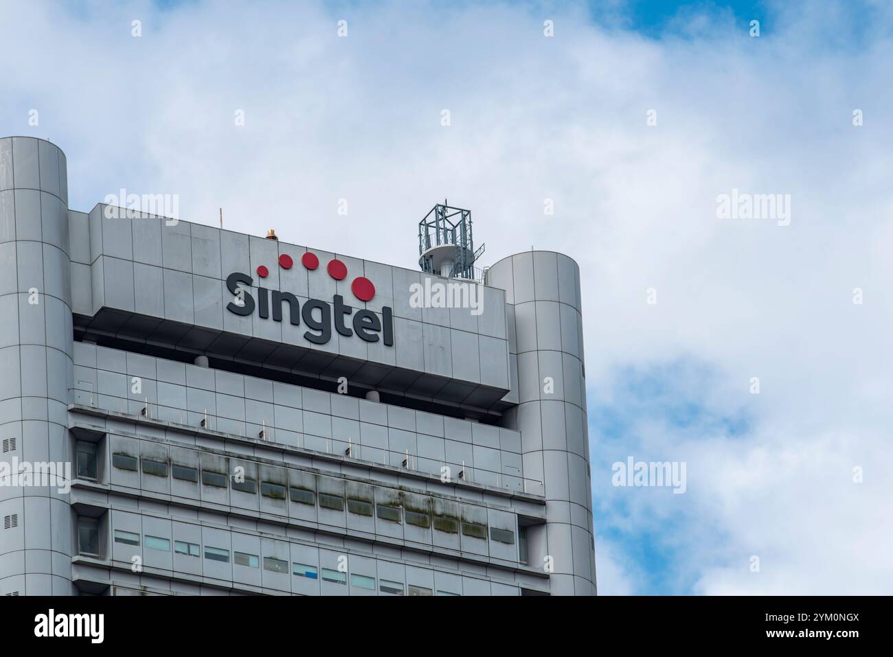 Il logo aziendale e il nome di Singtel, Singapore Telecommunications Limited Foto Stock