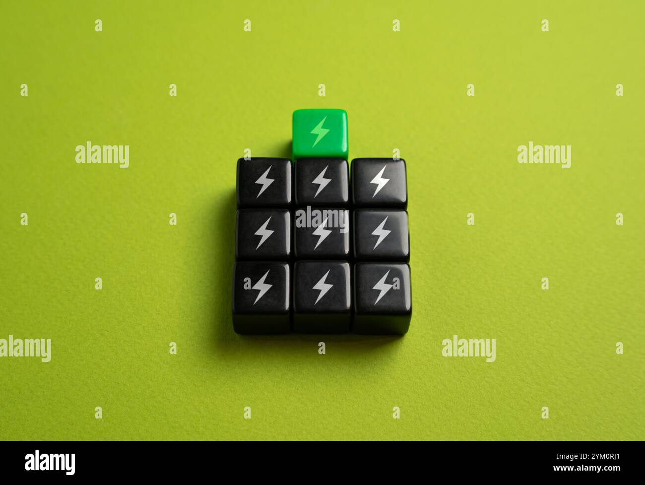 Energia pulita e sporca. Energia verde e combustibili fossili. Transizione verde. Danni ambientali. Settori innovativi. Foto Stock