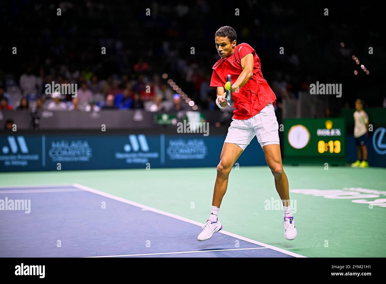 Gabriel Diallo, squadra canadese in azione contro Daniel Altmaier, squadra tedesca, visto in azione durante i quarti di finale della Coppa Davis, 8 singoli match 1. Martin Carpena Arena. (Foto di Vicente Vidal Fernandez/Sipa USA) Foto Stock