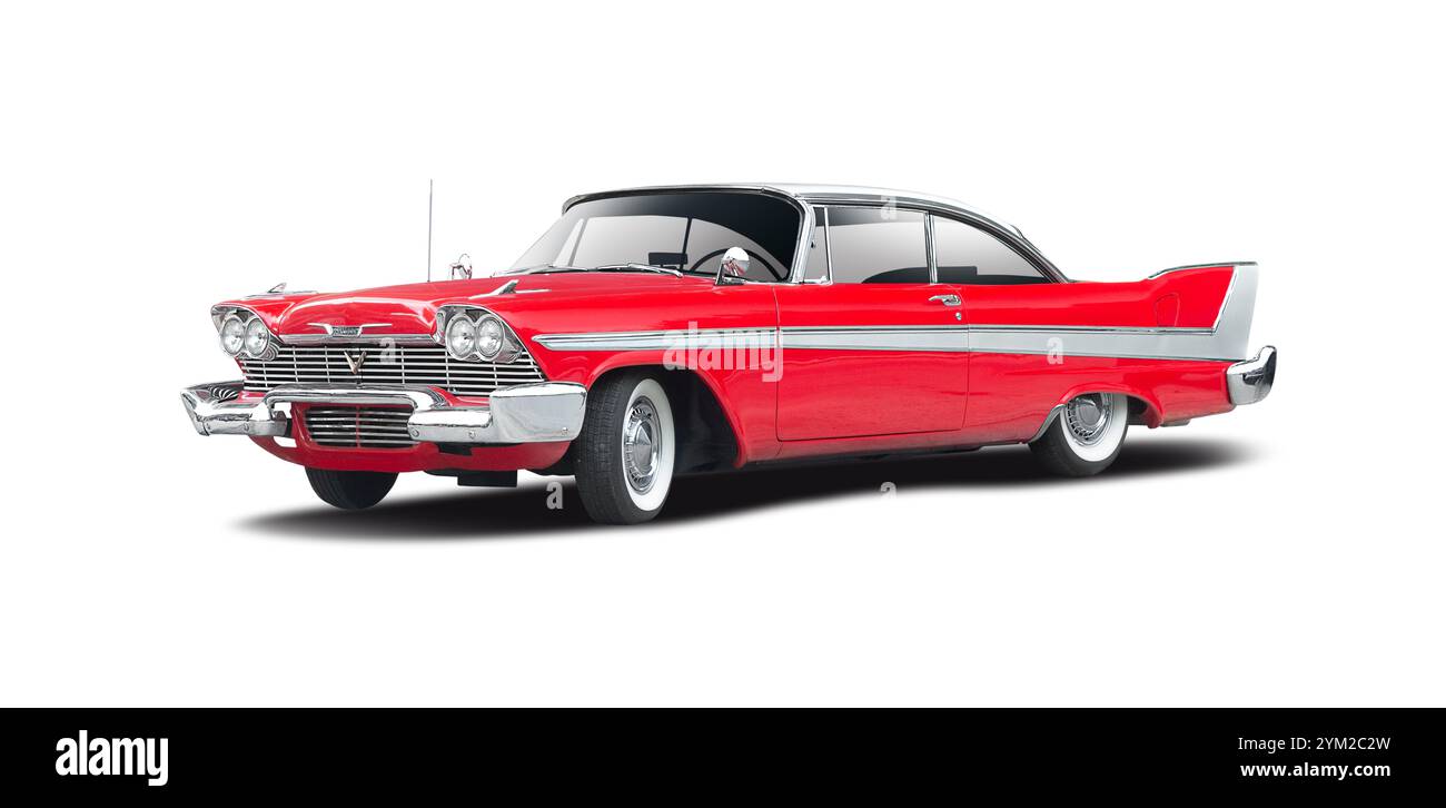 Plymouth Fury, auto d'epoca di colore rosso isolata su sfondo bianco Foto Stock