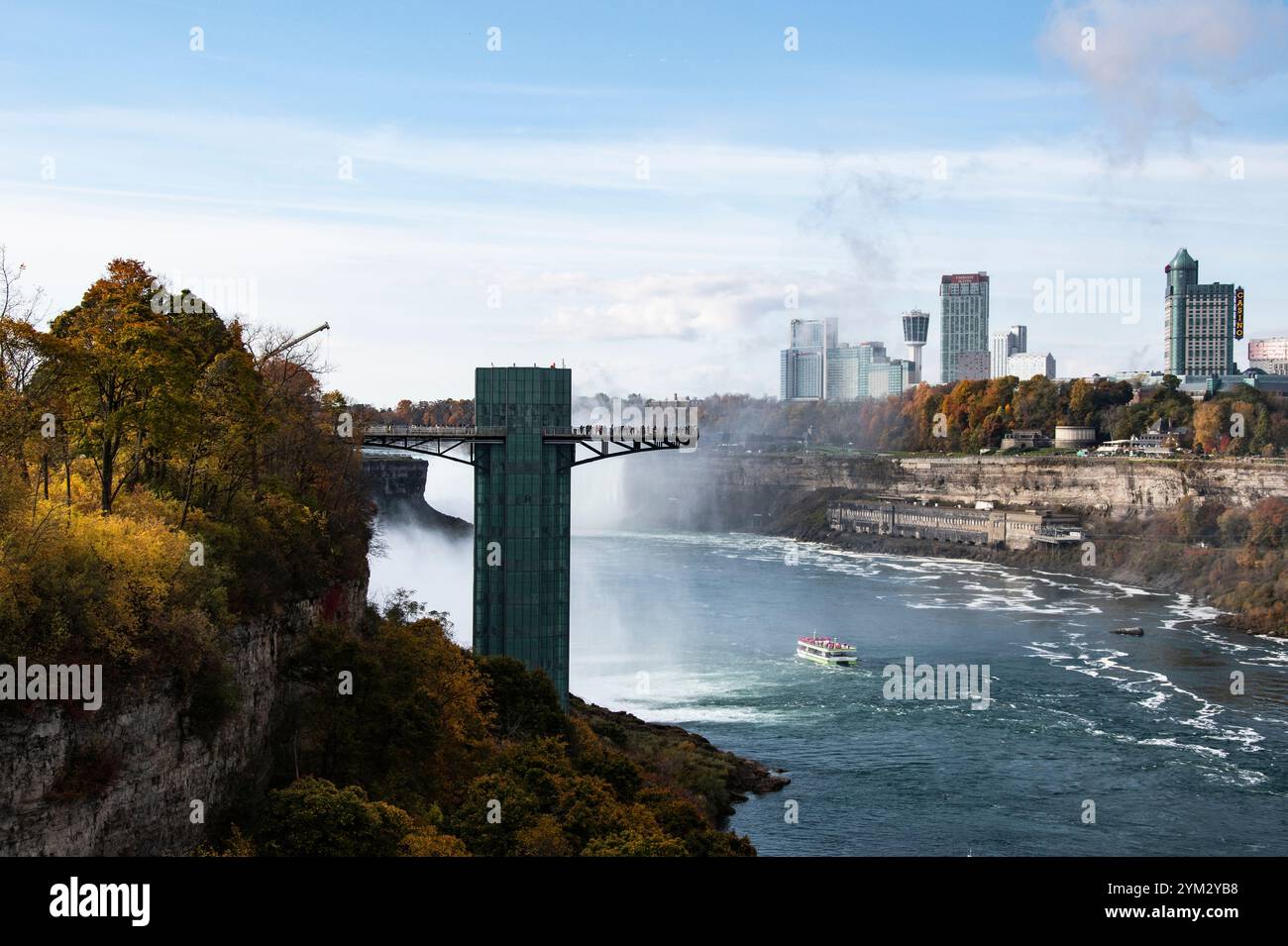 Torre di osservazione nel Niagara Falls State Park di New York, Stati Uniti Foto Stock