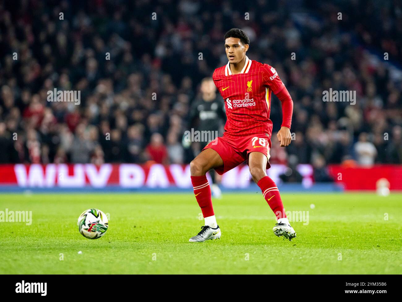 EFL Carabao Cup pareggio tra Brighton e Hove Albion e Liverpool all'American Express Stadium di Brighton, Regno Unito - 30 ottobre 2024 - Jarell Quansah di Liverpool in azione durante la partita solo per uso editoriale. Niente merchandising. Per le immagini di calcio si applicano restrizioni fa e Premier League inc. Non è consentito l'utilizzo di Internet/dispositivi mobili senza licenza FAPL. Per ulteriori dettagli, contattare Football Dataco Foto Stock