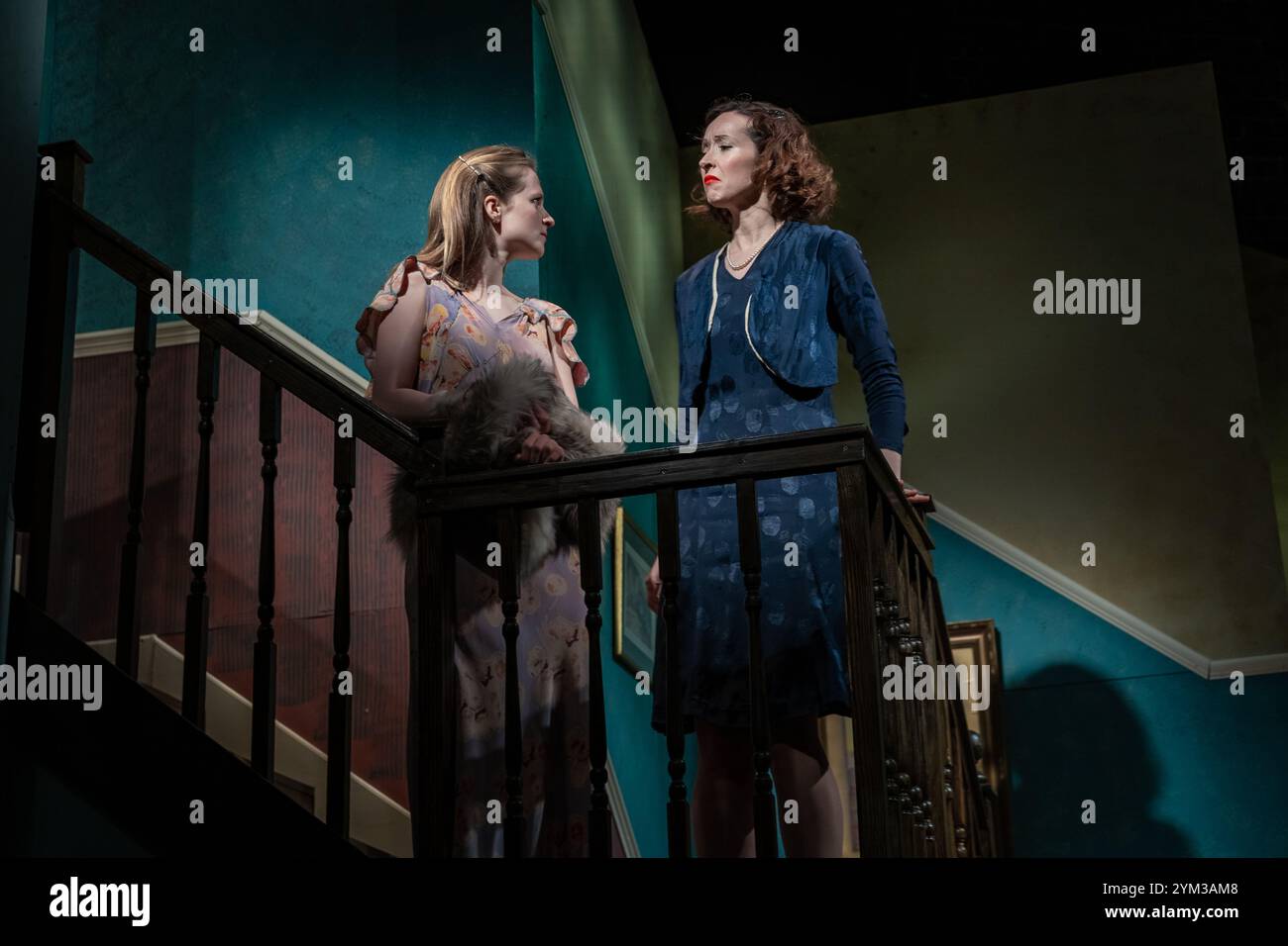 "Don't Destroy me" recita al Teatro Arcola. Una nuova produzione della tenera ma inquietante commedia del 1956 di Michael Hastings sugli immigrati ebrei a Londra Foto Stock