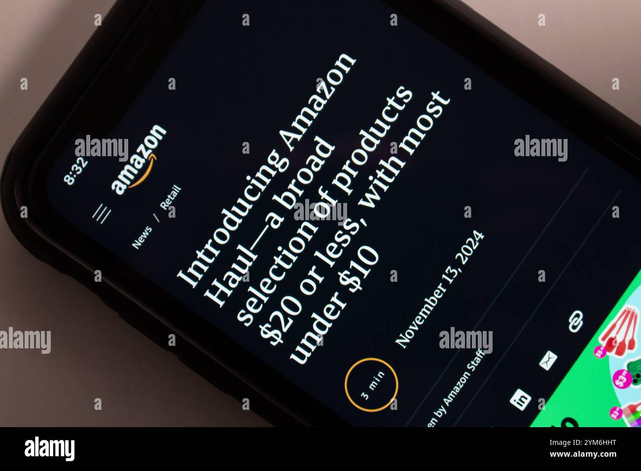 Un post "Introducing Amazon Haul - una vasta selezione di prodotti $ 20 o meno, con la maggior parte sotto $ 10". Amazon Haul è la nuova linea di Amazon a basso costo. Foto Stock