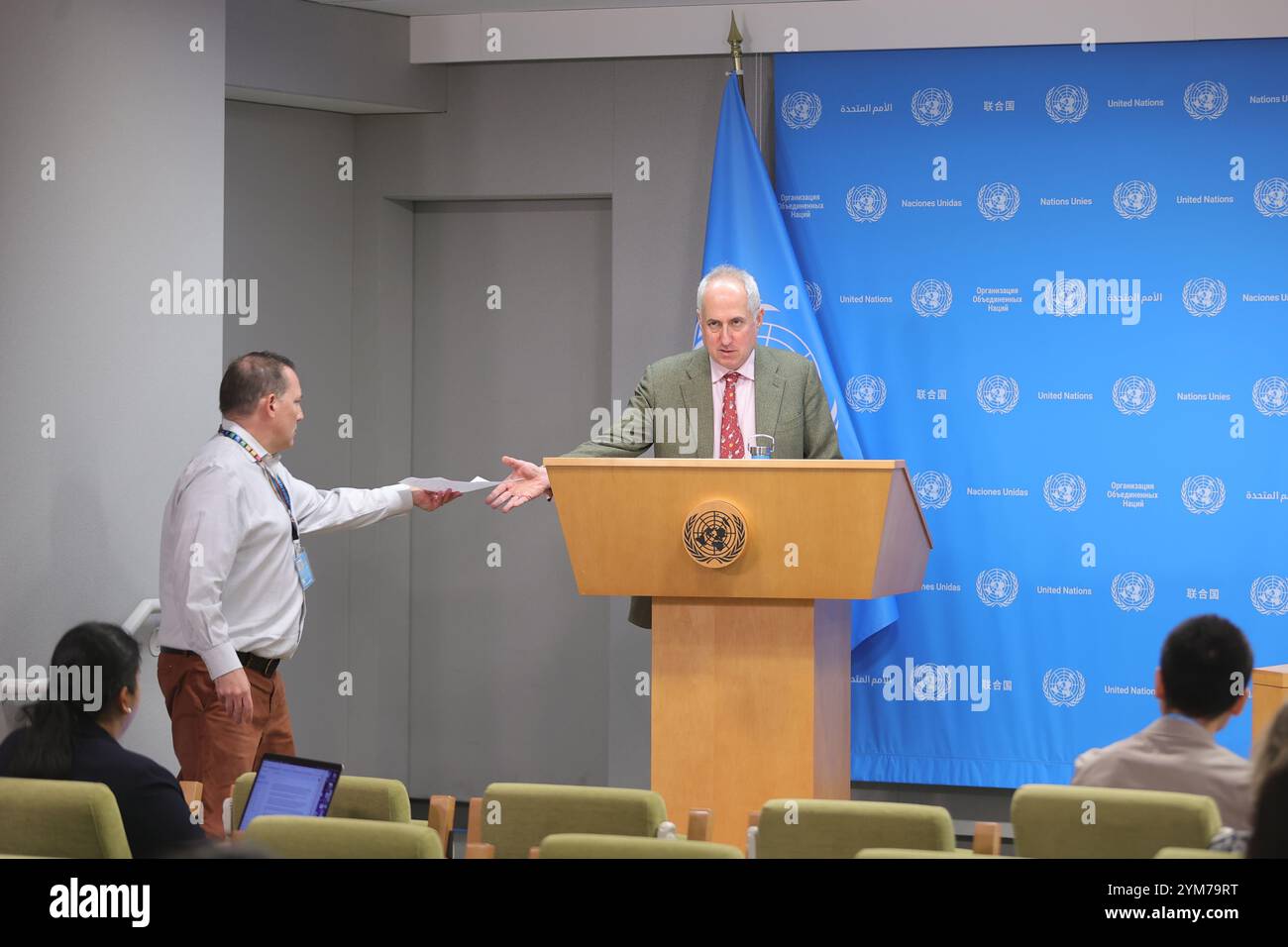 New York, USA, 20 novembre 2024: Stephane Dujarric portavoce del Segretario generale durante il suo Daily PressBrifing Today all'UNHQ di New York. Foto: Luiz Rampelotto/EuropaNewswire Foto Stock