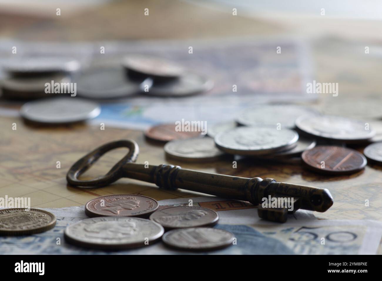 Vecchi soldi stranieri Foto Stock