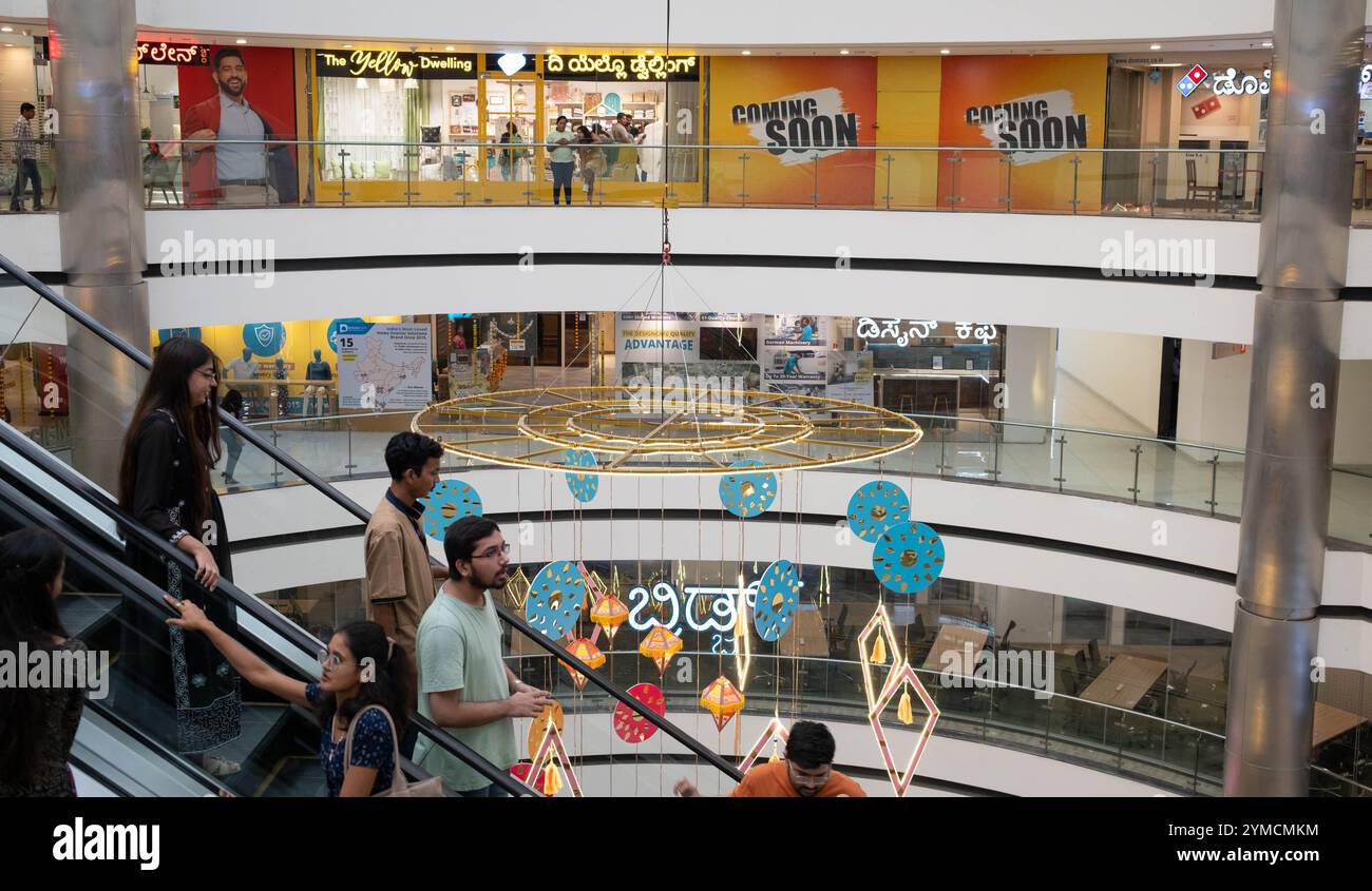 Moderno centro commerciale a Bengaluru, India Foto Stock