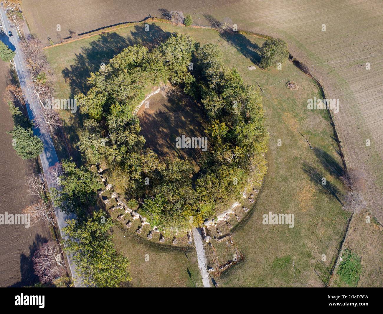 Urbisaglia (Marche-provincia di Macerata). Area archeologica di Urbs Salvia. Anfiteatro Romano Foto Stock