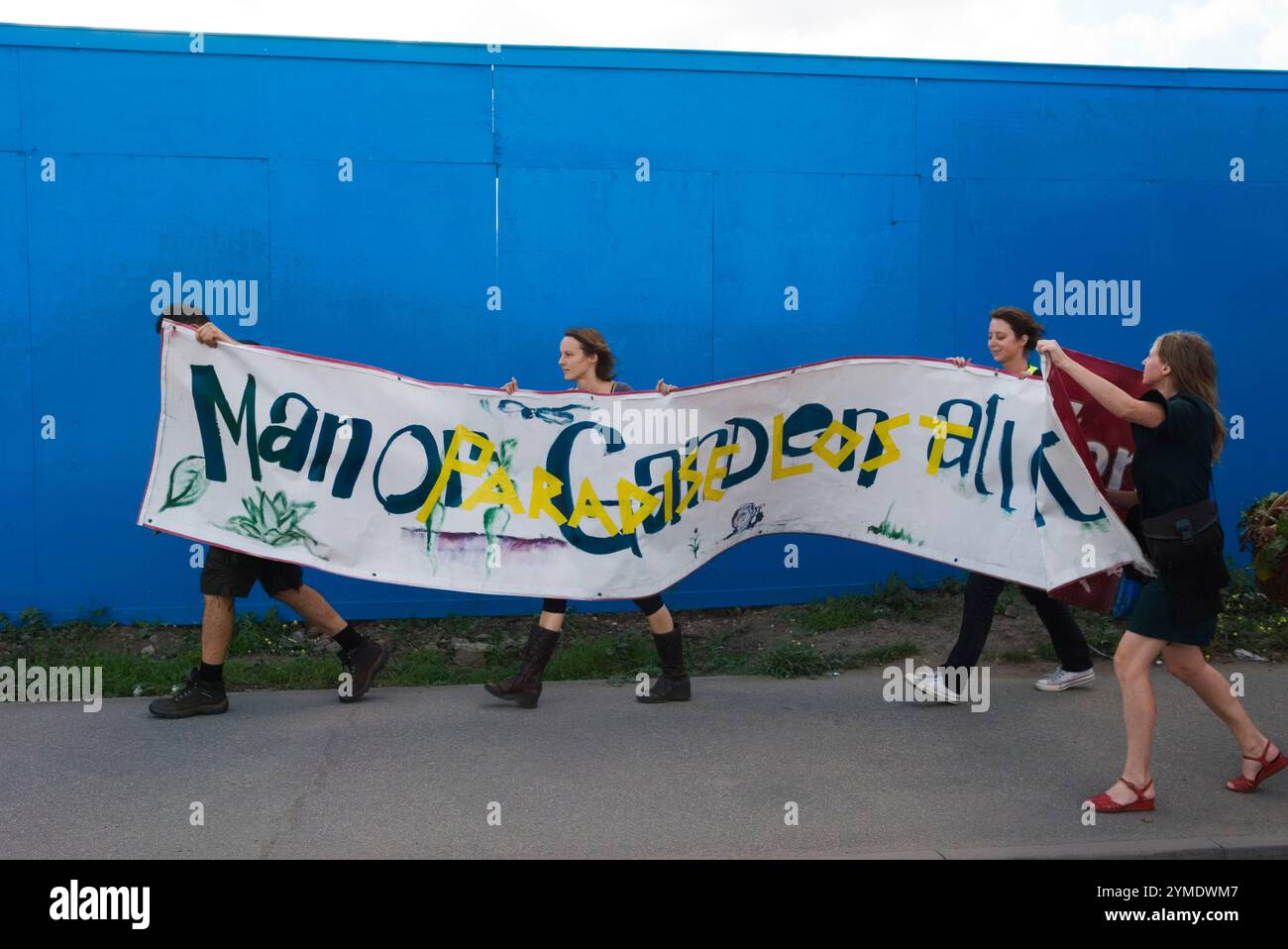 Manor Gardens allotments Paradise ha perso la protesta, protesta per la perdita dell'assegnazione. Waterden Road, Stratford London E15. East London, la valle di Lea inferiore, sede dei Giochi Olimpici di Londra del 2012, 23 settembre 2007. Foto Stock