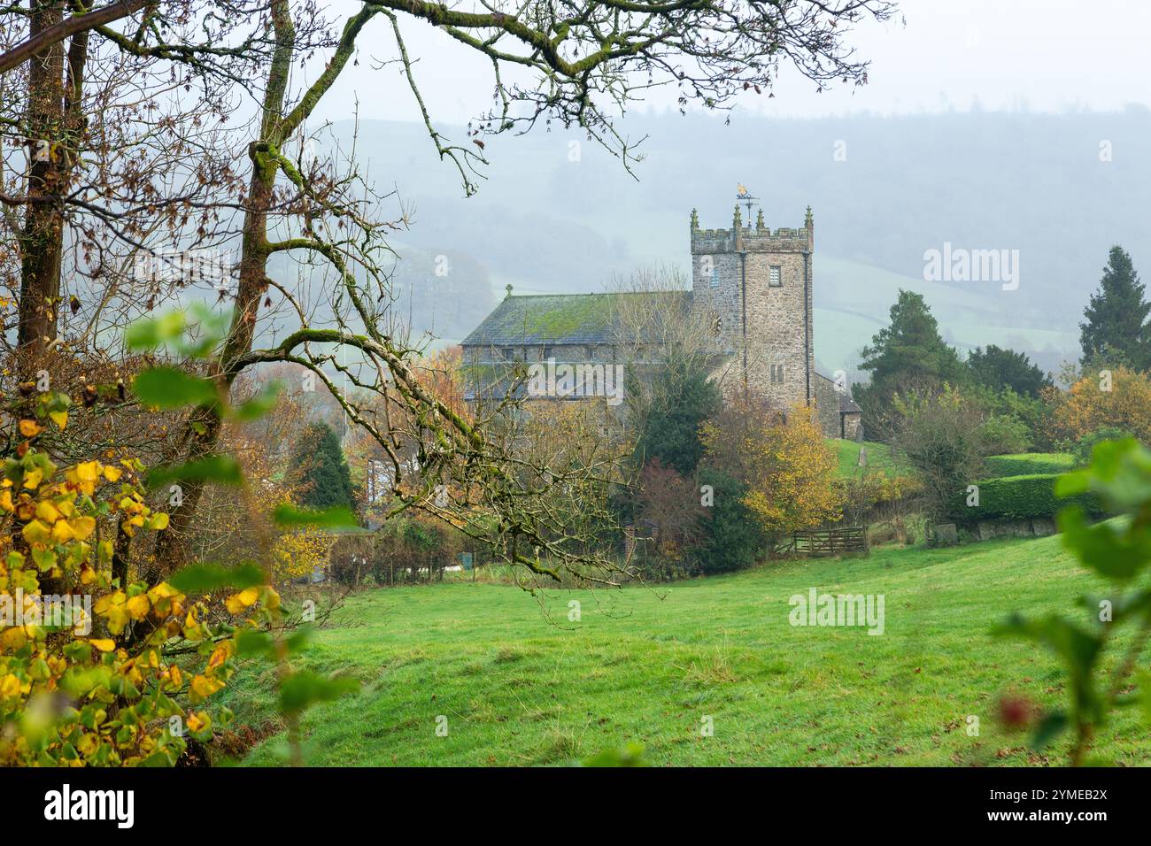 St Michael & All Angels' Church, Hawkshead, Lake District National Park, Cumbria, Inghilterra Foto Stock