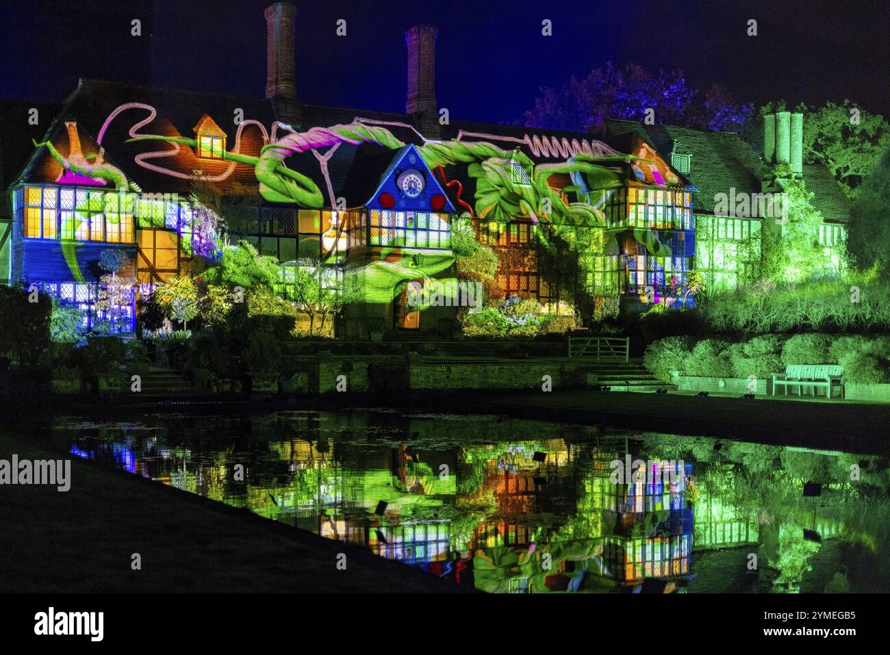 Wisley, Woking, Surrey, Regno Unito, 19 novembre : Christmas Glow 2022 at RHS Garden Wisley, Woking, Surrey, Inghilterra, Regno Unito il 19 novembre 2022 Foto Stock