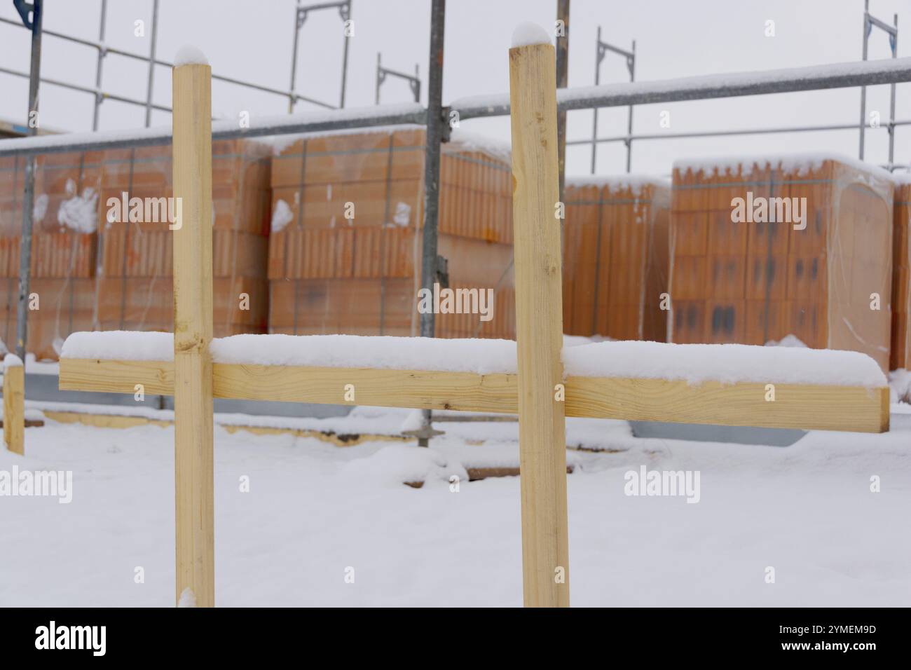 Immagine simbolica della pausa invernale sul cantiere Foto Stock