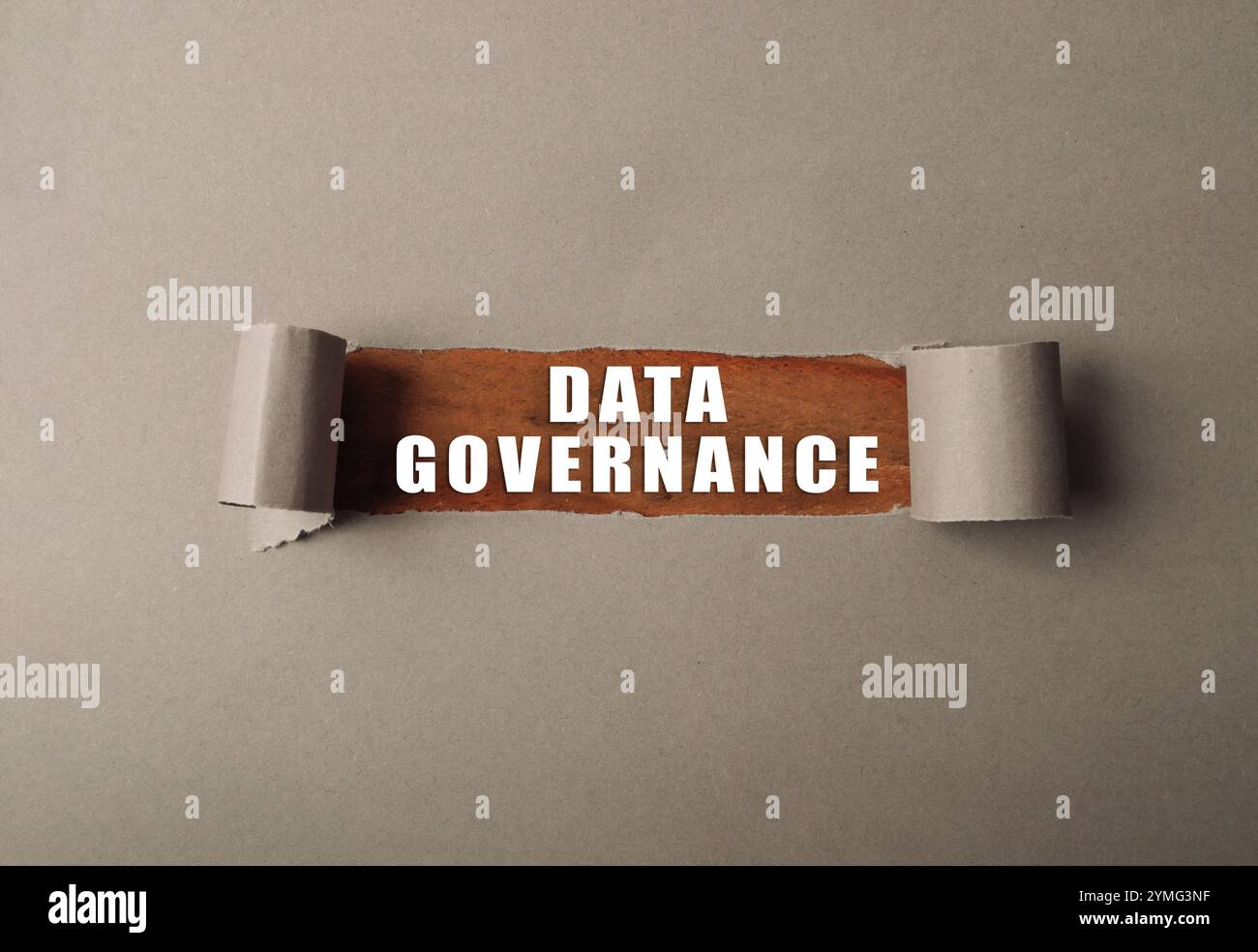 La governance dei dati è la gestione dei dati in un'organizzazione. Include le politiche, le procedure e le pratiche utilizzate per garantire che i dati lo siano Foto Stock