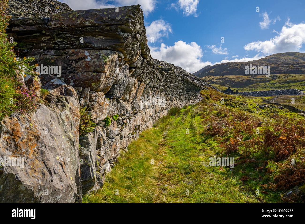 Cwm Ystradllyn e Gorseddau e le cave di ardesia del Principe di Galles Foto Stock