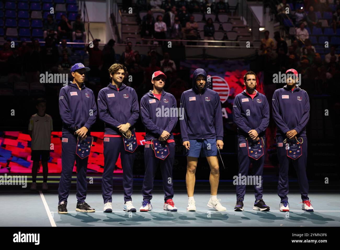 Malaga, Spagna. 21 novembre 2024. Il Team USA davanti all'Australia, durante i quarti di finale di Coppa Davis 2024 al Palacio de Deportes Jose Maria Martin Carpena Arena di Malaga. Crediti: Isabel Infantes/Alamy Live News Foto Stock