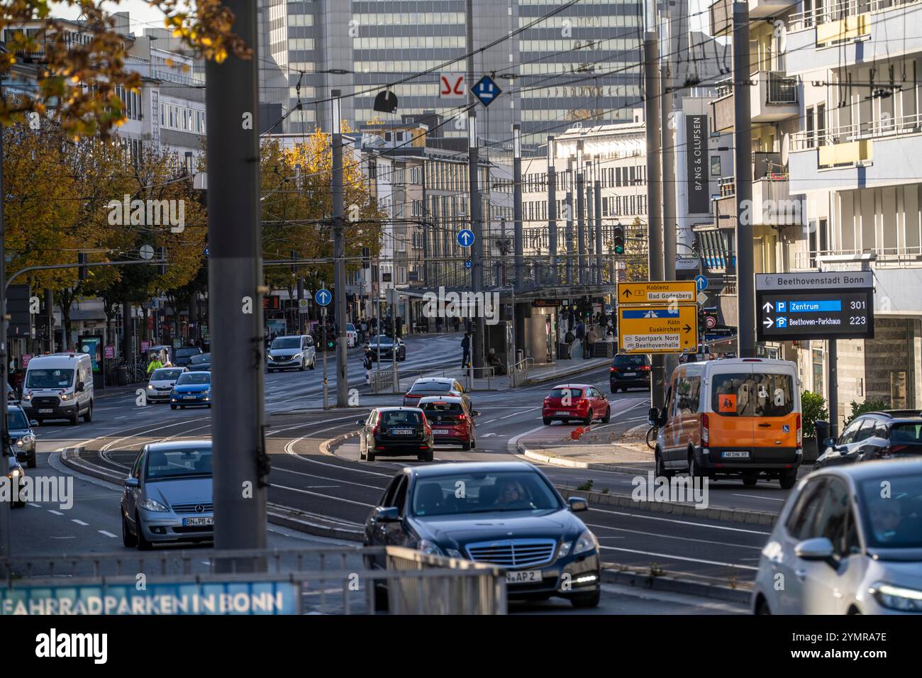 Centro città di Bonn, Oxfordstraße, autostrada federale B56, NRW, Germania, Foto Stock