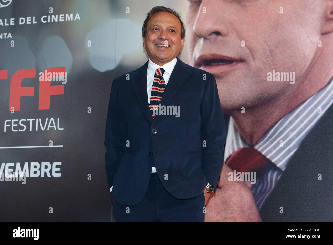 Torino, Italia. 22 novembre 2024. Piero Chiambretti partecipa al Red carpet della cerimonia di apertura del 42° Torino Film Festival al Teatro Regio di Torino. Credito: SOPA Images Limited/Alamy Live News Foto Stock