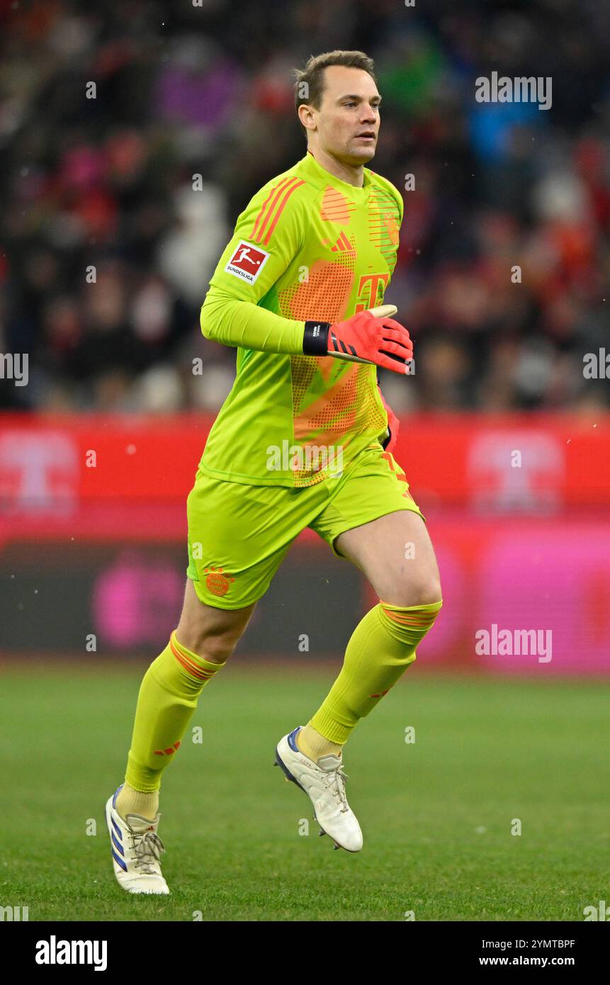 Torwart Manuel Neuer FC Bayern Muenchen FCB (01) FC BAYERN MUENCHEN FCB VS FC AUGSBURG FCA 22.11.2024 NORMATIVE DFL VIETANO QUALSIASI USO DI FOTOGRAFIE COME SEQUENZE DI IMMAGINI E/O QUASI-VIDEO Foto Stock