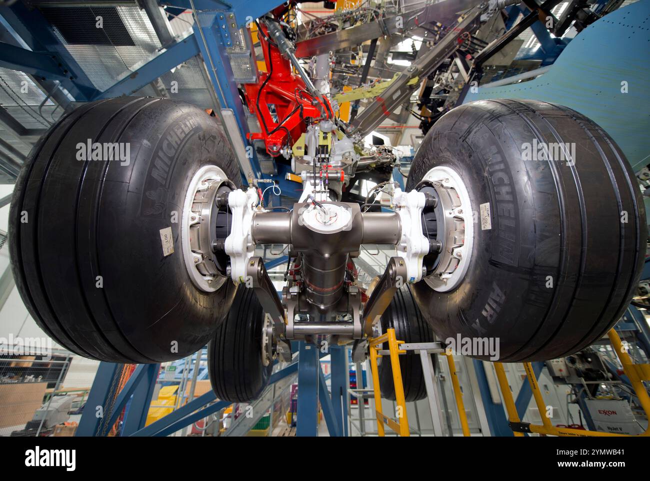Il sito di Airbus a Filton, Bristol - assemblando l'aereo militare A400M e l'aereo civile A350 - l'impianto di prova integrato del carrello di atterraggio A350 Foto Stock