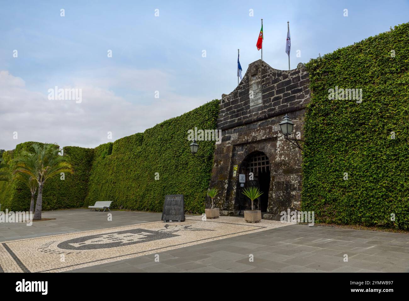 Conosciuta come Sea-City, Horta, Faial Island, Azzorre, ha una grande tradizione nautica. Foto Stock