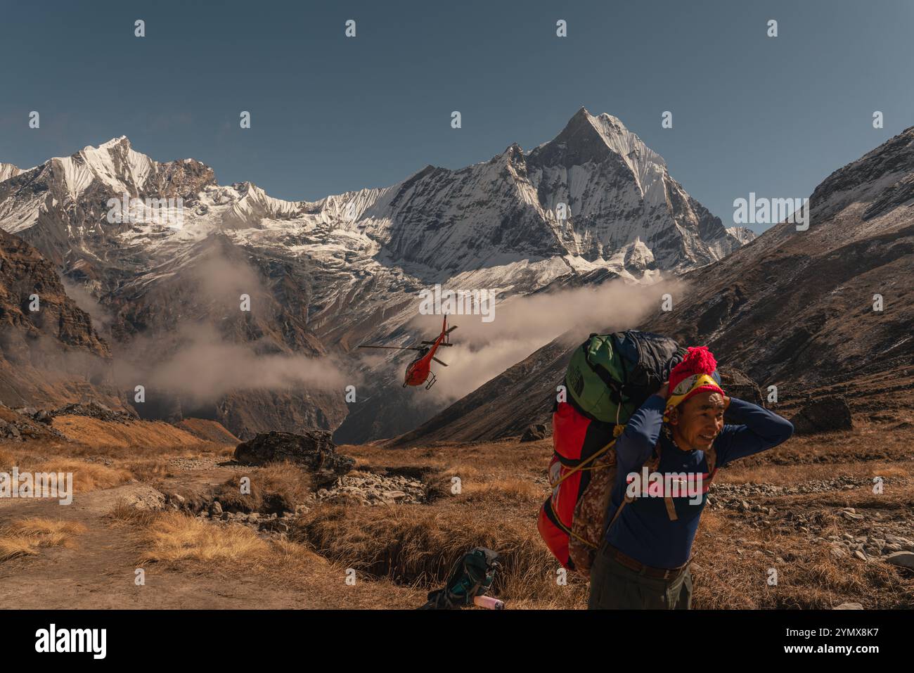 Machapuchare Mountain in Nepal, novembre 2024 Foto Stock