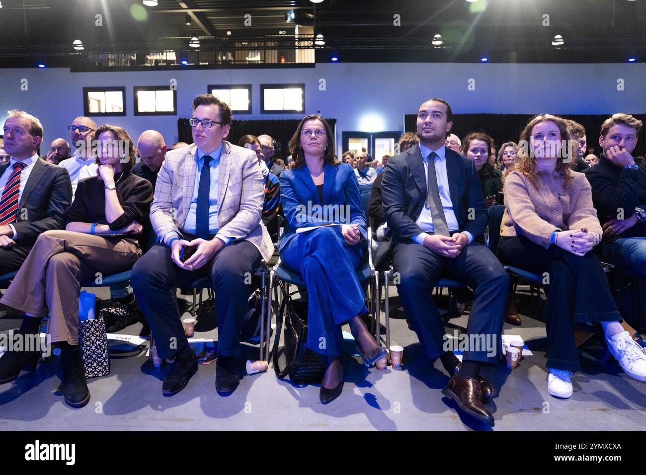 BARNEVELD - i membri della camera bassa Pieter Grinwis, Mirjam Bikker e Ron Ceder (flnr) durante un congresso del partito ChristenUnie. Durante il congresso annuale, si svolge la riunione dei membri e i membri votano sulle mozioni. ANP JEROEN JUMELET netherlands Out - belgio Out Foto Stock