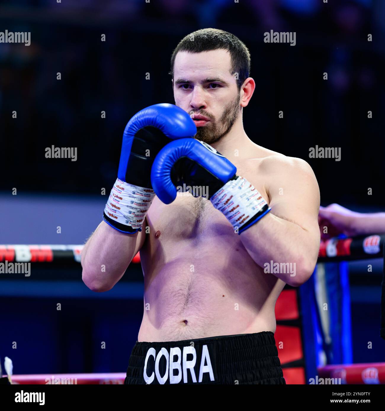 LONDRA, REGNO UNITO. 22 novembre 24. Ishtvan Harshen durante Warren Boxing Management pret. Hysa vs bracamonte e undercard a York Hall venerdì 22 novembre 2024 a LONDRA, INGHILTERRA. Crediti: Taka G Wu/Alamy Live News Foto Stock