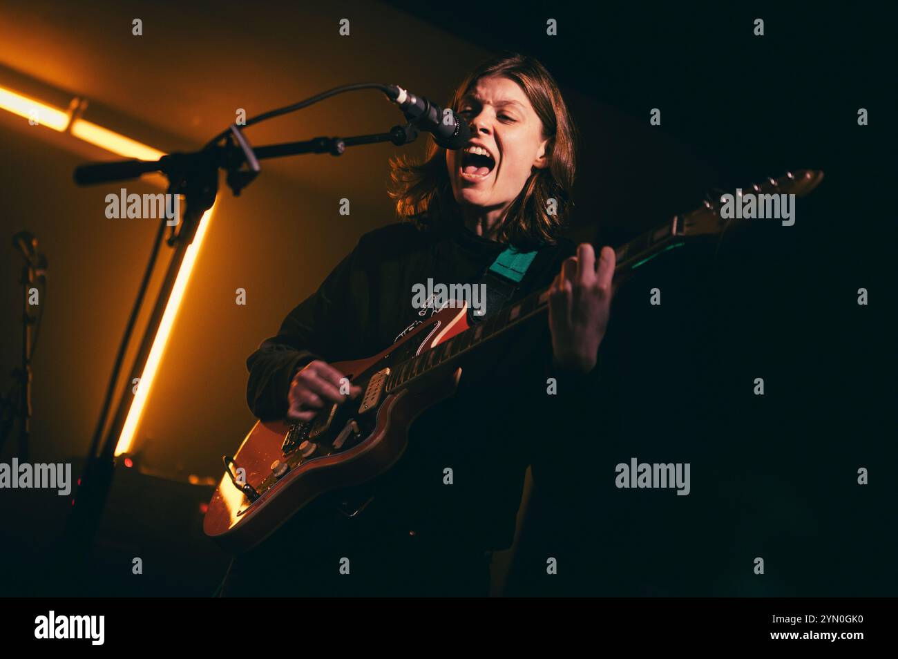 Newcastle, Regno Unito. 23 novembre 2024. Porridge radio Peform al Grove. Crediti fotografici: Thomas Jackson/Alamy Live News Foto Stock