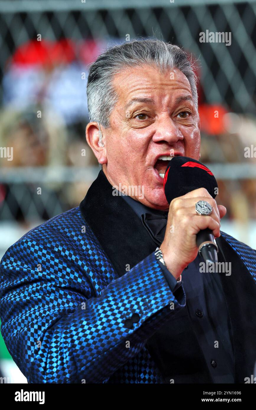 Las Vegas, Stati Uniti. 23 novembre 2024. Bruce buffer (USA) annuncia la sfilata dei conducenti. 23.11.2024. Formula 1 World Championship, Rd 22, Las Vegas Grand Prix, Las Vegas, Nevada, USA, Race Day. Il credito fotografico dovrebbe essere: XPB/Alamy Live News. Foto Stock