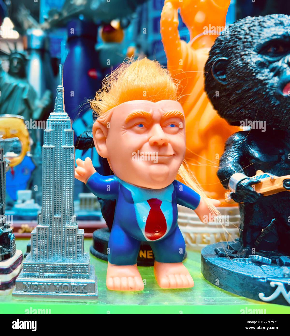Bambola Bobble Head di Donald Trump Foto Stock