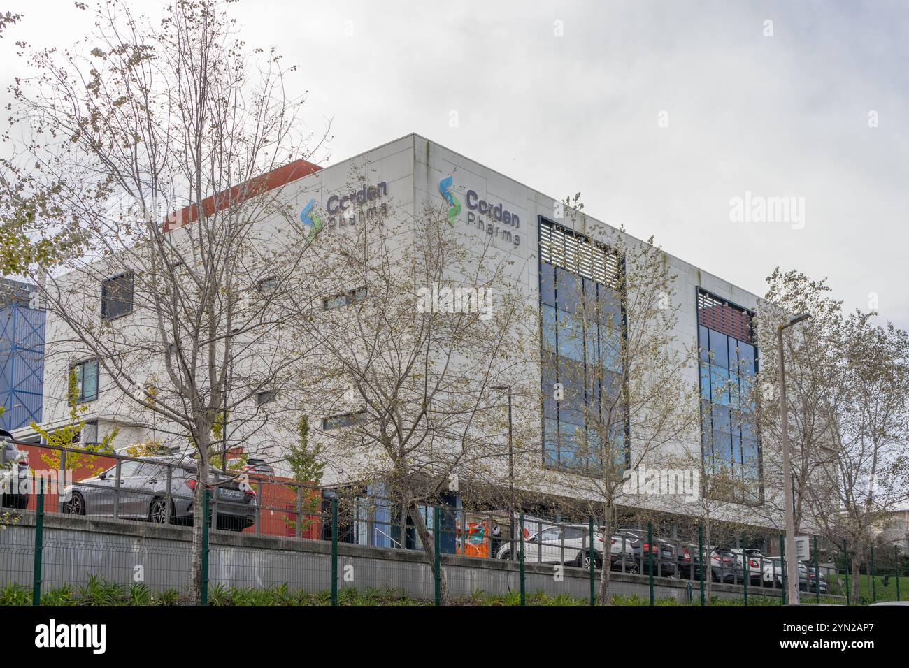 Stabilimento farmaceutico di corden Pharma a sermoneta, italia, che produce principi attivi farmaceutici, eccipienti e prodotti farmaceutici Foto Stock