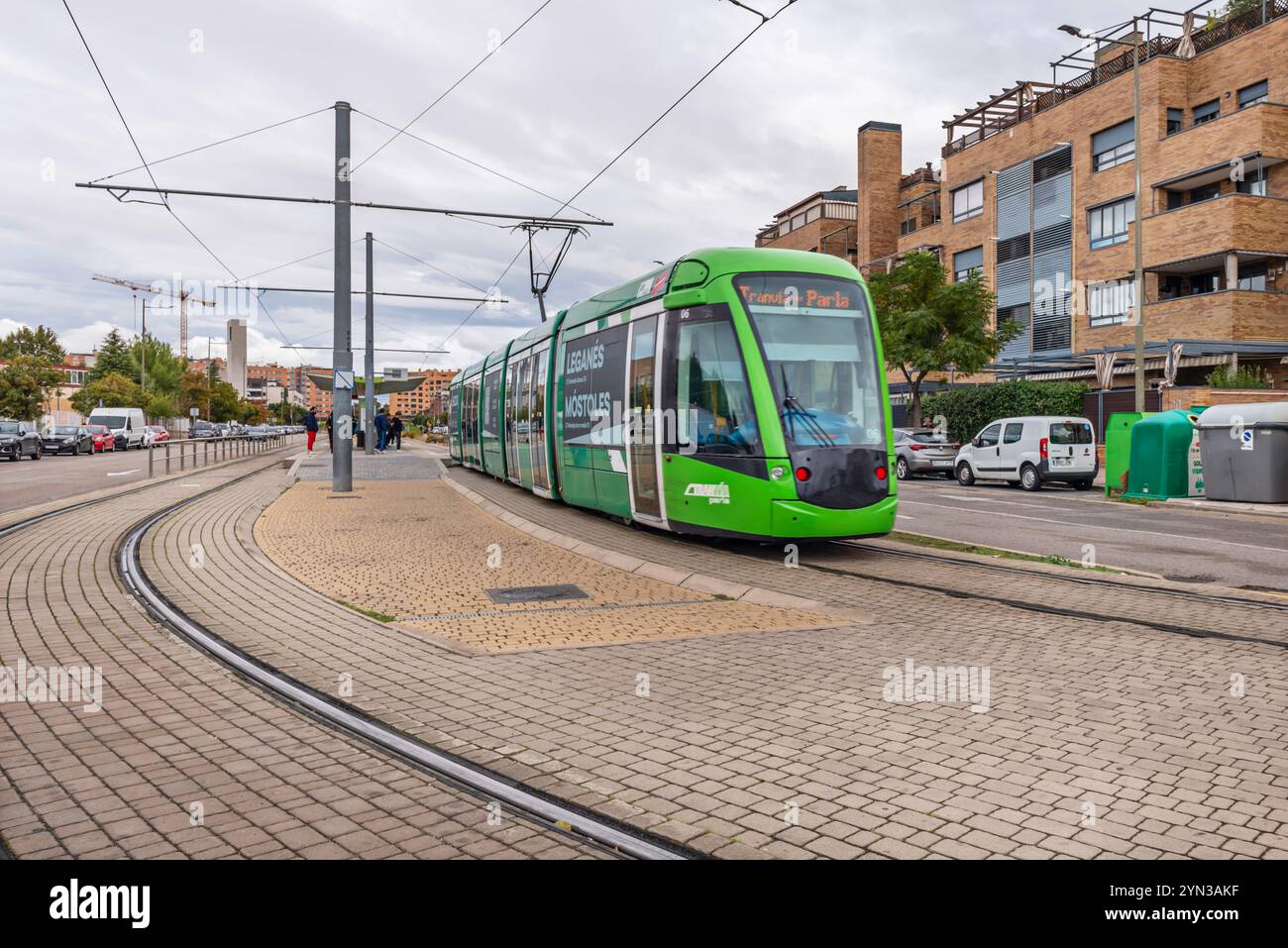 Maggiore sicurezza: Essendo separati dai tram generici, gli incidenti sono meno frequenti Foto Stock