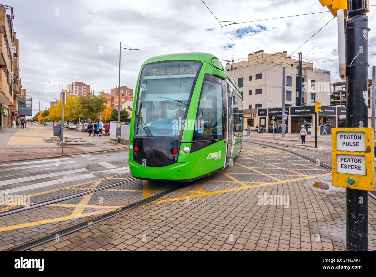 La scelta del tipo di pista dipende da vari fattori, quali la densità del traffico, lo spazio disponibile e la disposizione urbana Foto Stock
