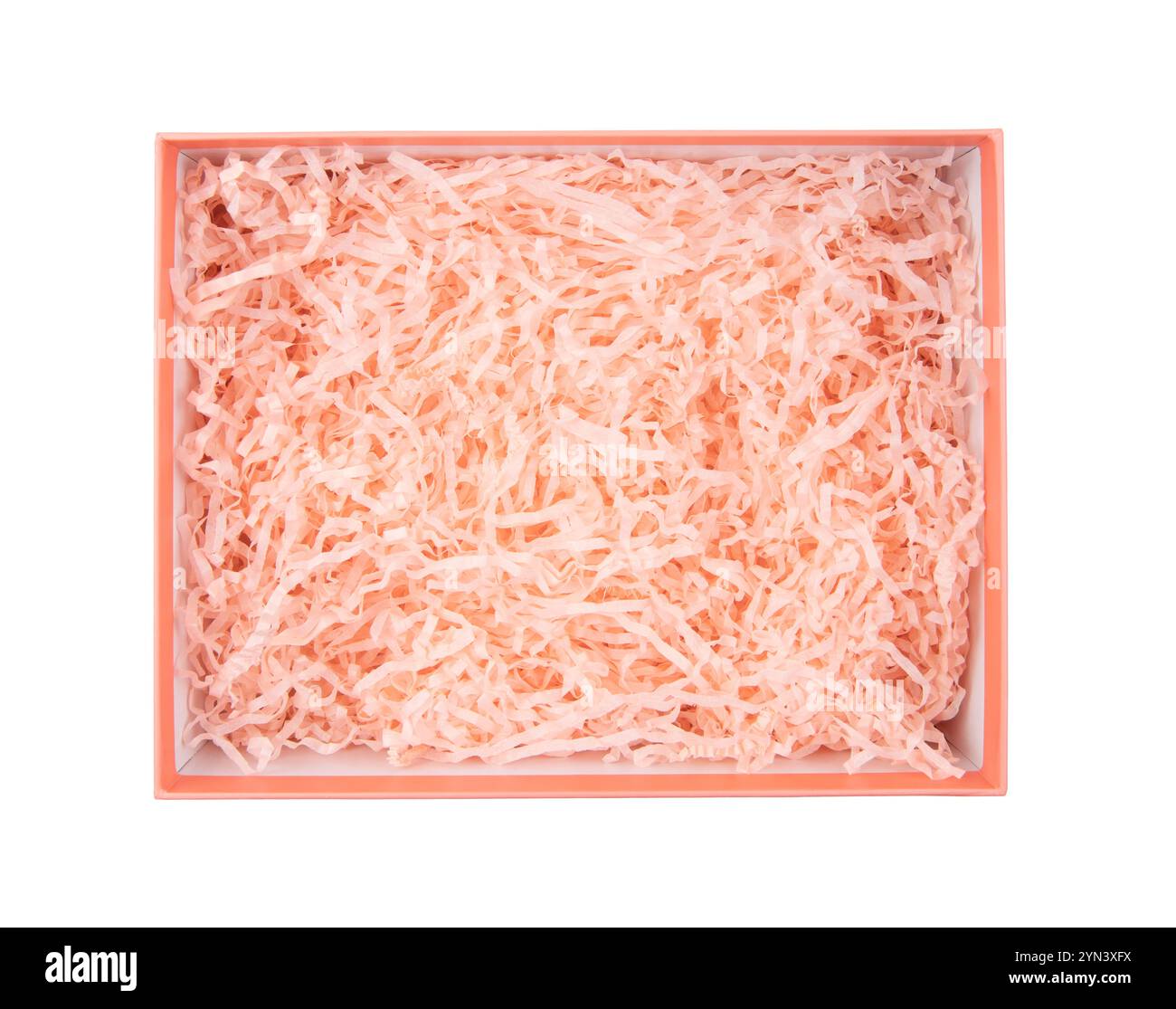 Vista dall'alto della confezione regalo vuota con carta grattugiata rosa-arancione - riempitivo per scatole regalo. Confezione regalo di lusso o sfondo prodotti. Foto Stock