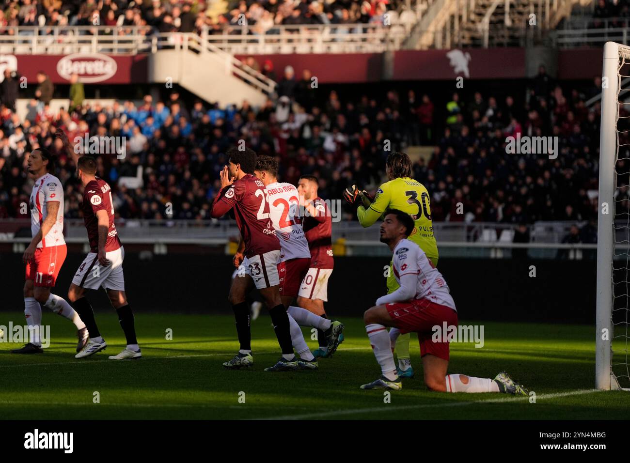 Torino’S Saul Coco reagisce durante la partita di calcio di serie A tra Torino FC e Monza allo Stadio Olimpico grande Torino di Torino - 24 novembre 2024. Sport - calcio ESCLUSIVO TORINO FC (foto di Fabio Ferrari/LaPresse) Foto Stock