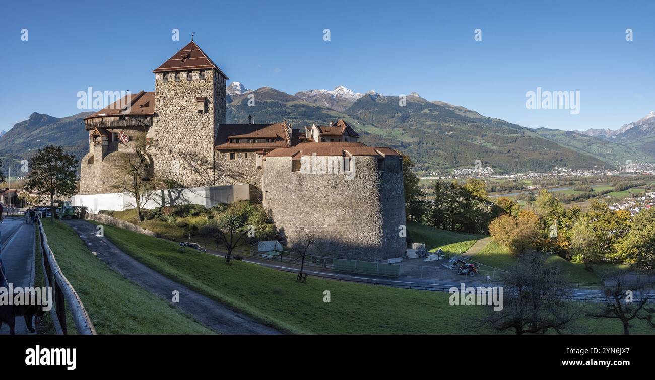 VADUZ, LIECHTENSTEIN, 28 SETTEMBRE 2023, Castello di Vaduz, la residenza ufficiale del Principe del Liechtenstein Foto Stock