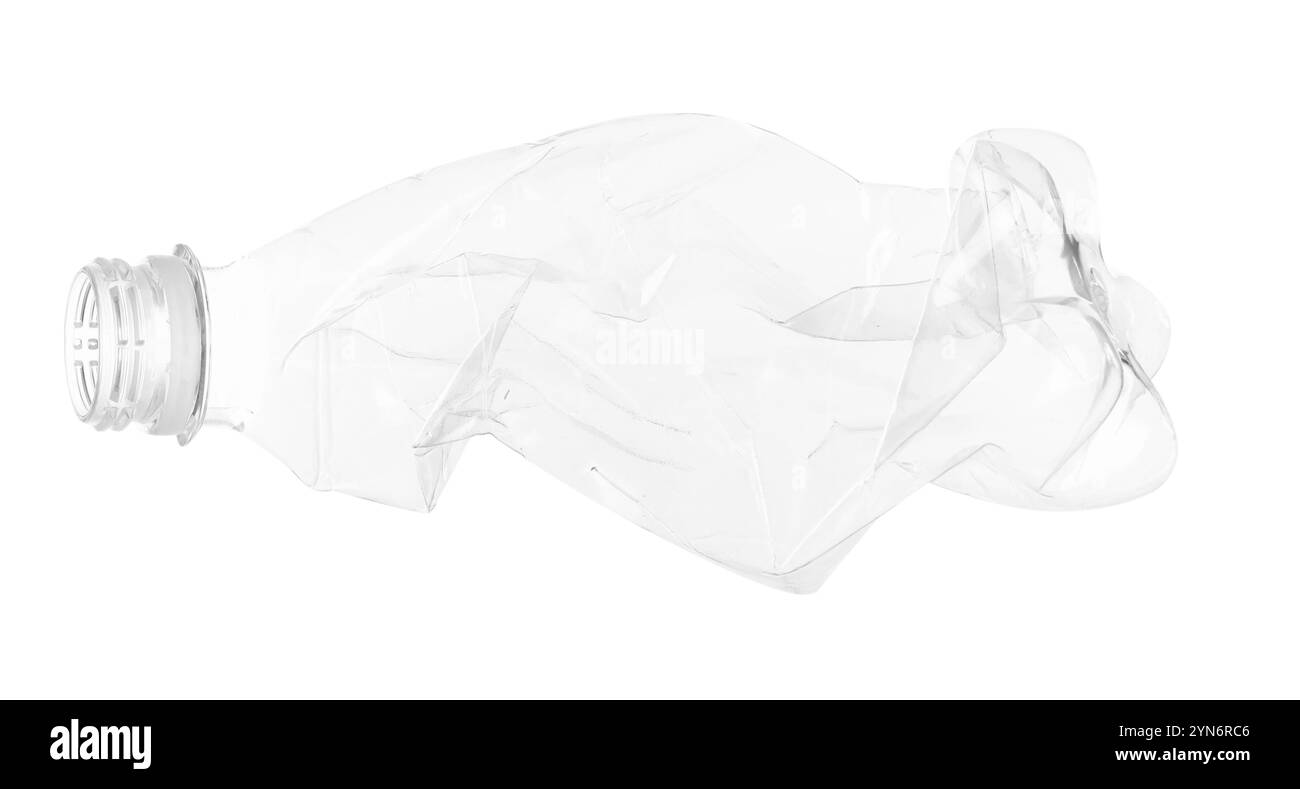 Un flacone di plastica deformato isolato su bianco Foto Stock