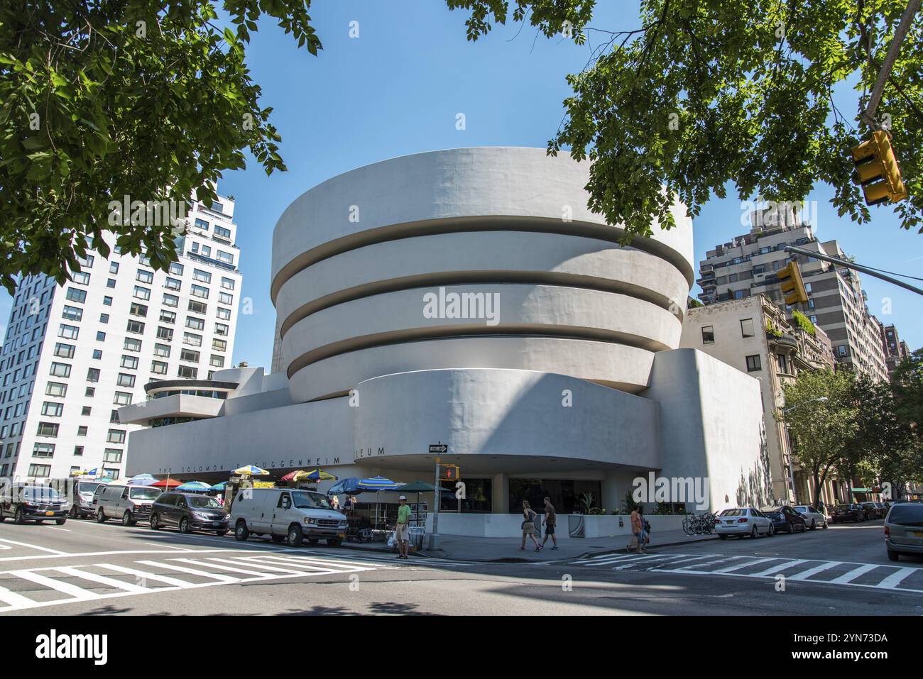 NEW YORK, USA, 25 AGOSTO 2019: Facciata del famoso Museo Guggenheim di New York, USA, Nord America Foto Stock