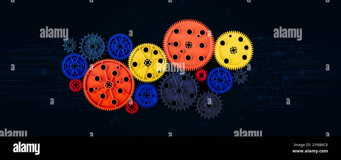 Foto di Gear Concept , creatività o lavoro di squadra. posizione piatta. Ruote dentate del motore, background industriale. Ingranaggi su sfondo bianco, concetto di lavoro di squadra minimo Foto Stock