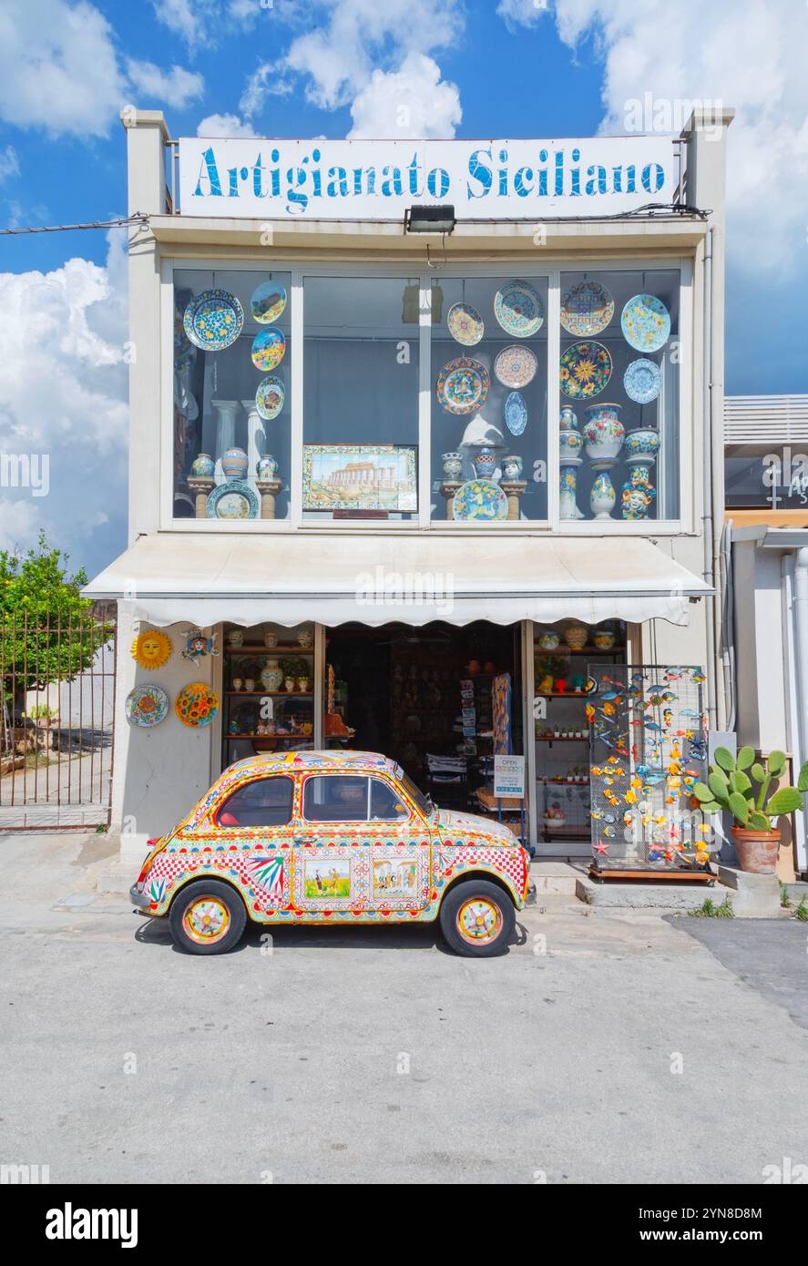Auto d'epoca, Marinella di Selinunte, Selinunte, Trapani, Sicilia, Italia Foto Stock