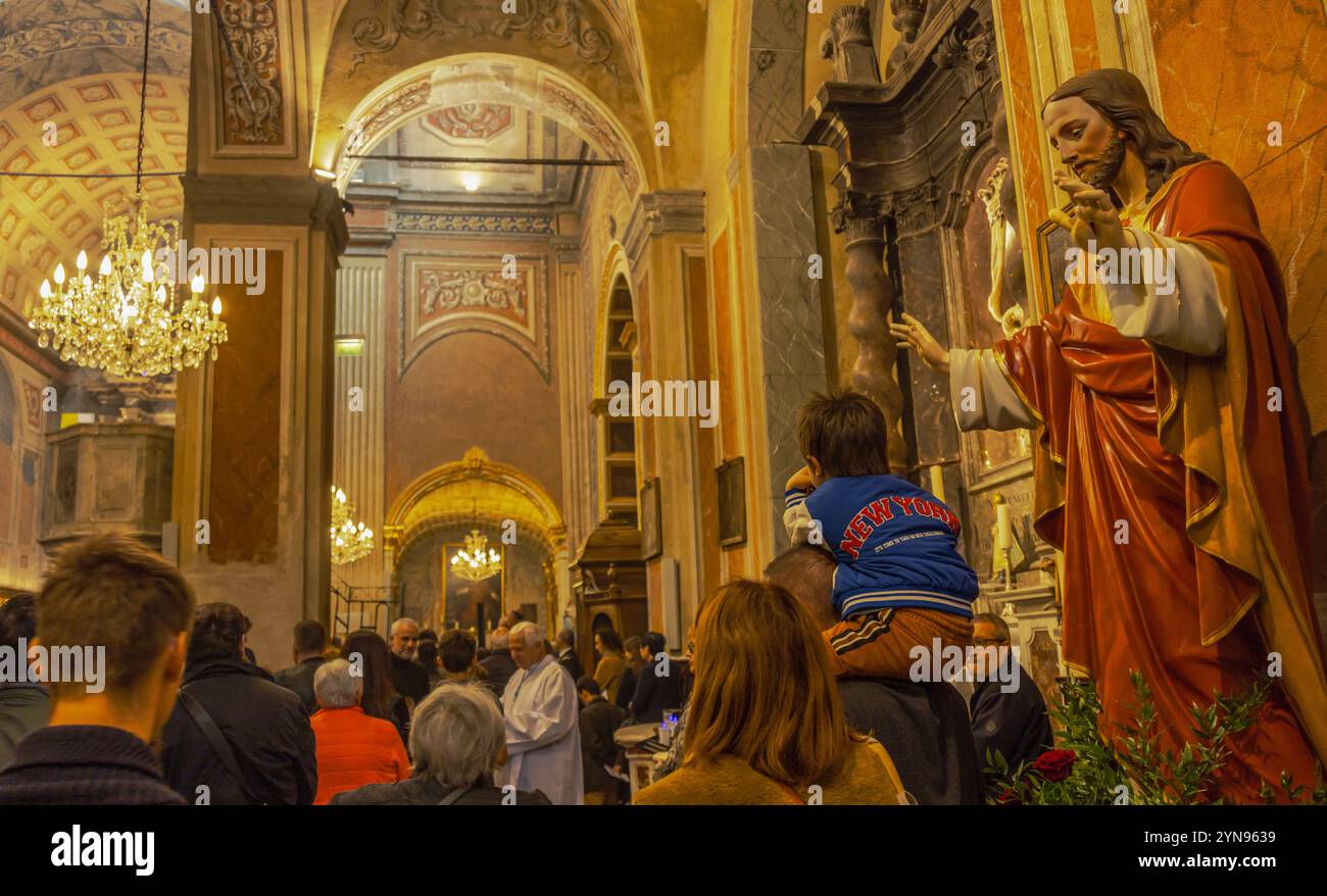 FRANCIA. CORSE-DU-SUD (2A) AJACCIO, CATTEDRALE NOTRE-DAME DE L'ASSOMPTION (SANTA MARIA ASSUNTA). MESSA DOMENICALE Foto Stock