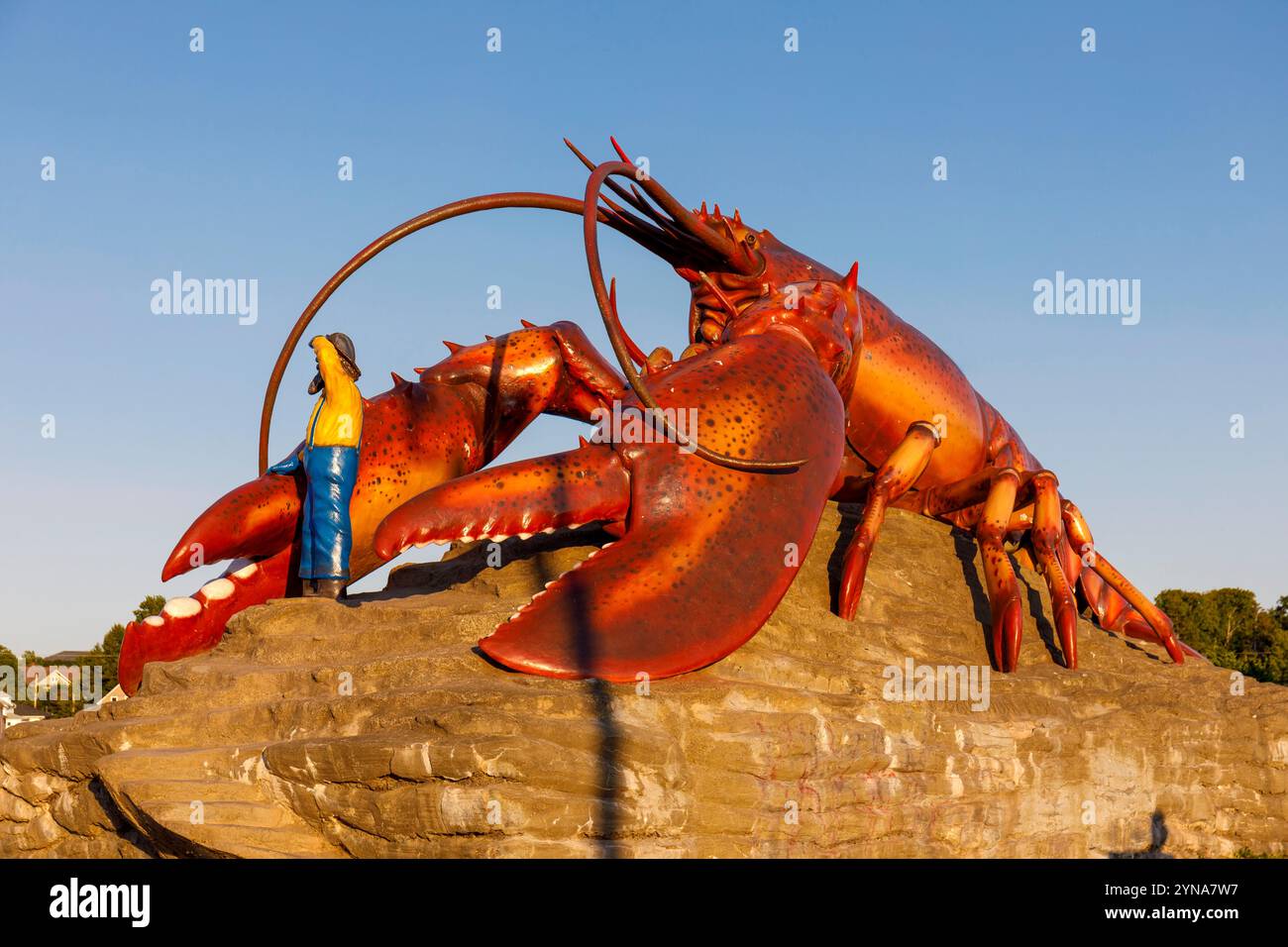 Canada, provincia del New Brunswick, Shediac, la più grande aragosta del mondo, la scultura è una delle attrazioni più conosciute e fotografate del Canada Atlantico Foto Stock