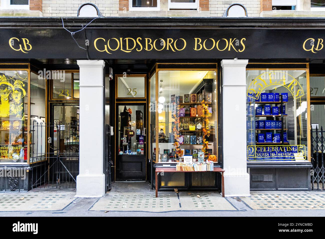 Esterno della Goldsboro Books a Cecil Court, Londra, Inghilterra Foto Stock