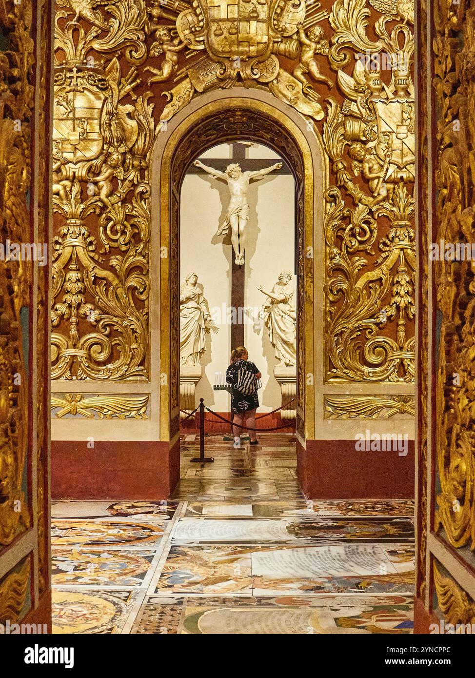 Navata laterale della Cattedrale di San Giovanni, la Valletta Malta Foto Stock