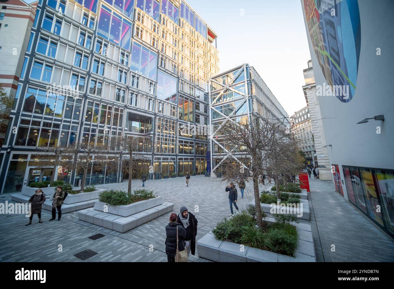 LONDRA - 21 NOVEMBRE 2024: London School of Economics and Political Science nel centro di Londra, una prestigiosa università britannica Foto Stock