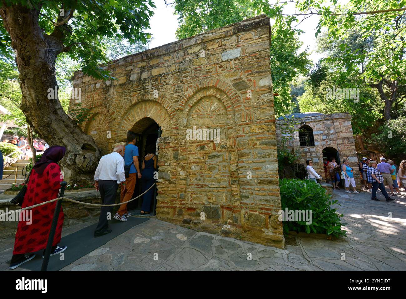 House of the Virgin Mary, è un santuario cattolico situato sul monte Koressos, Meryemana Evi o Meryem Ana Evi, Selcuk, Provincia di İzmir, Turchia, Asia occidentale Foto Stock