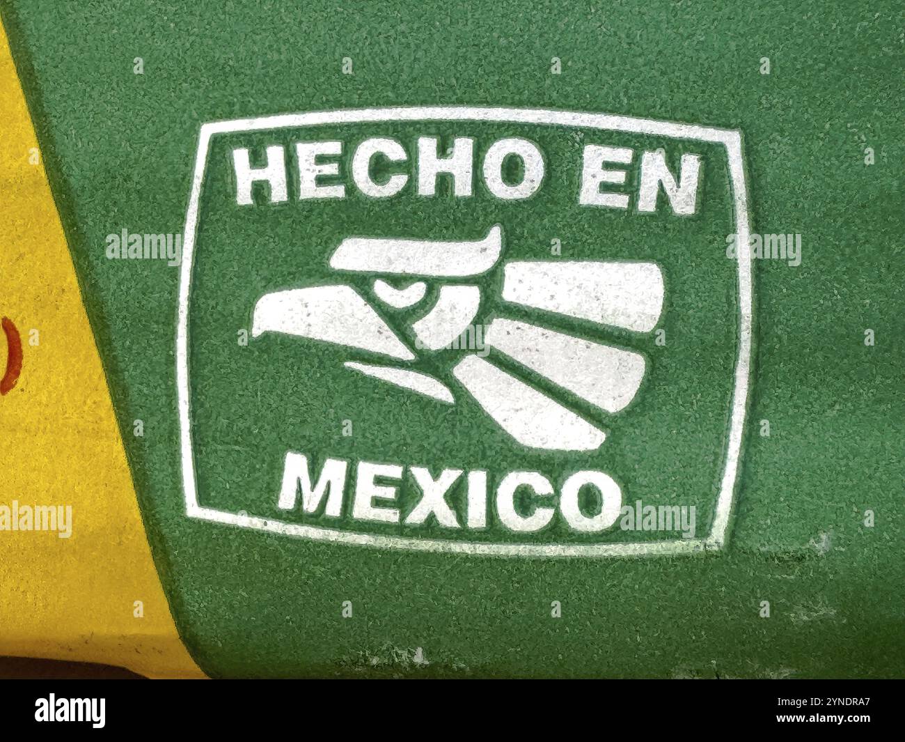 Calgary, Alberta, Canada. 07 luglio 2024. Un segno bianco su una bg verde in spagnolo con il testo: HECHO EN MEXICO, che in inglese significa: Made in Mexico, Foto Stock